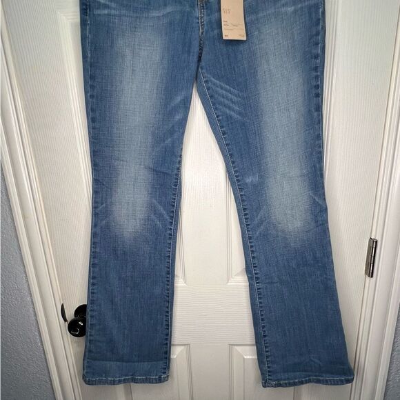 New! Levi’s 515 Bootcut Mid-Rise Medium Wash Blue Women’s Jeans Sz 6/28 - Picture 5 of 10